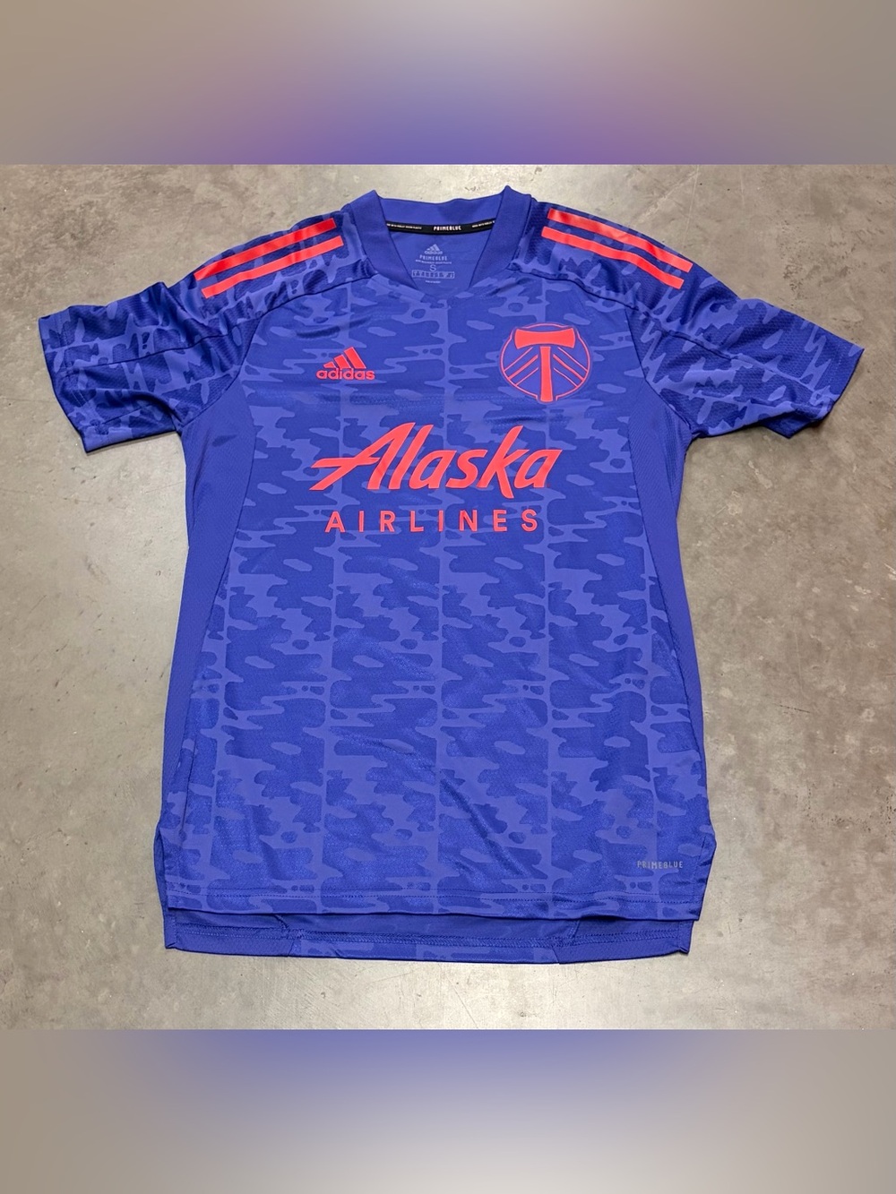 Portland Timbers Short Sleeved Blue and Red Short Sleeve Keeper Kit